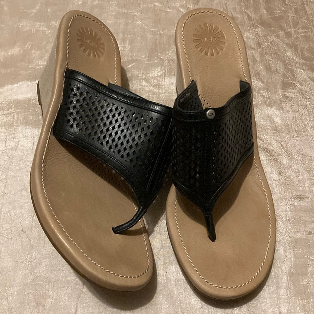 Ugg Solena Black Leather Perforated Wedge Thong Sandals